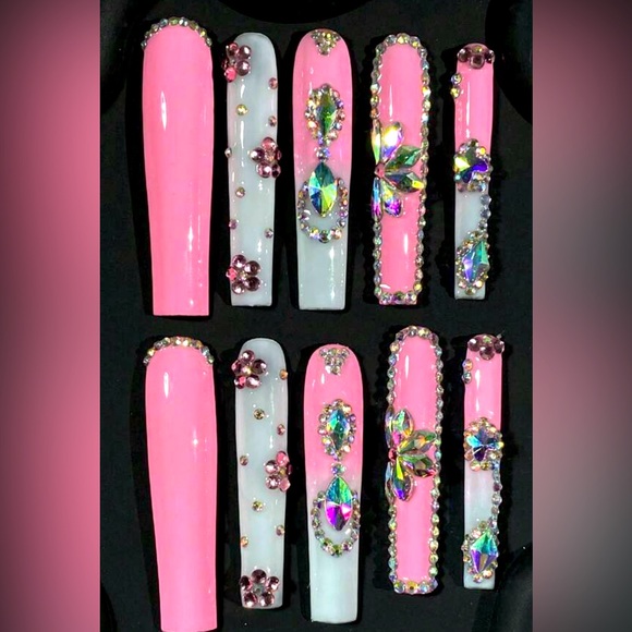 10 pc Press On Nails 3D Design - Picture 1 of 1